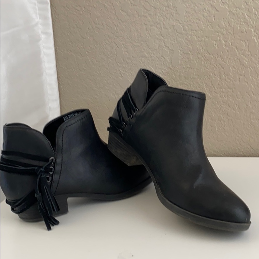 black booties
